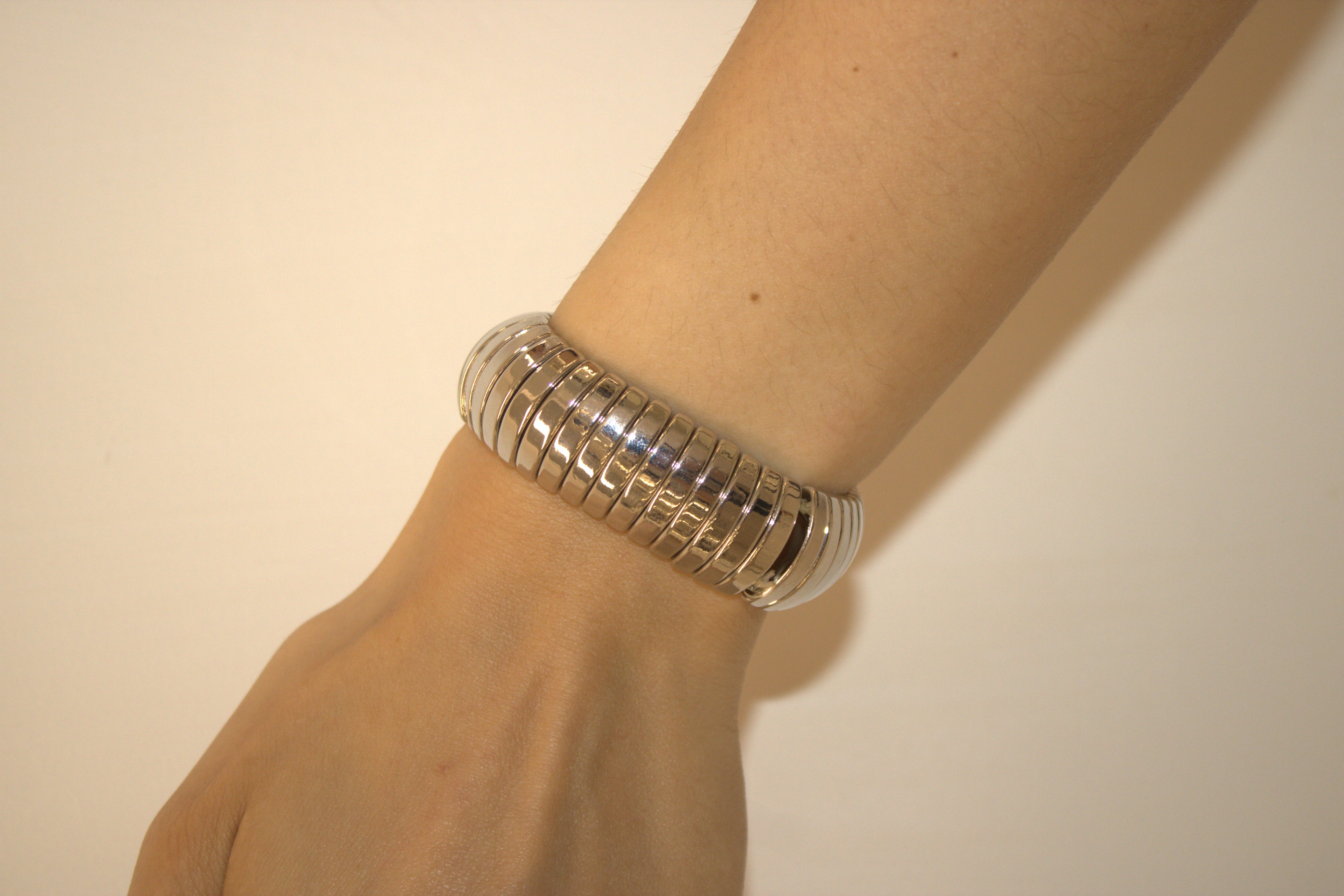 BRACCIALE IN ACCIAIO A FASCIA FLESSIBILE