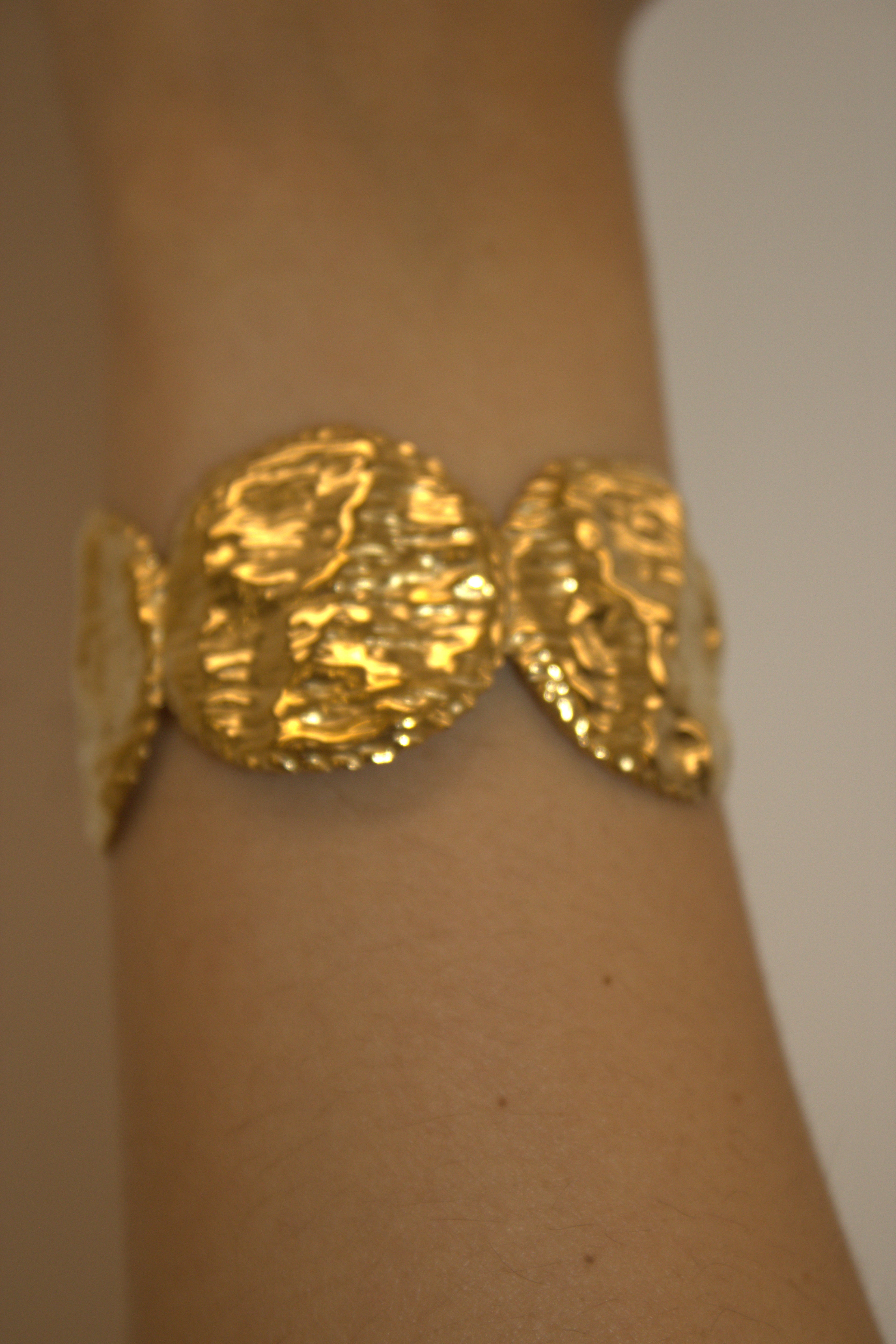 BRACCIALE IN ACCIAIO CERCHI MARTELLATI