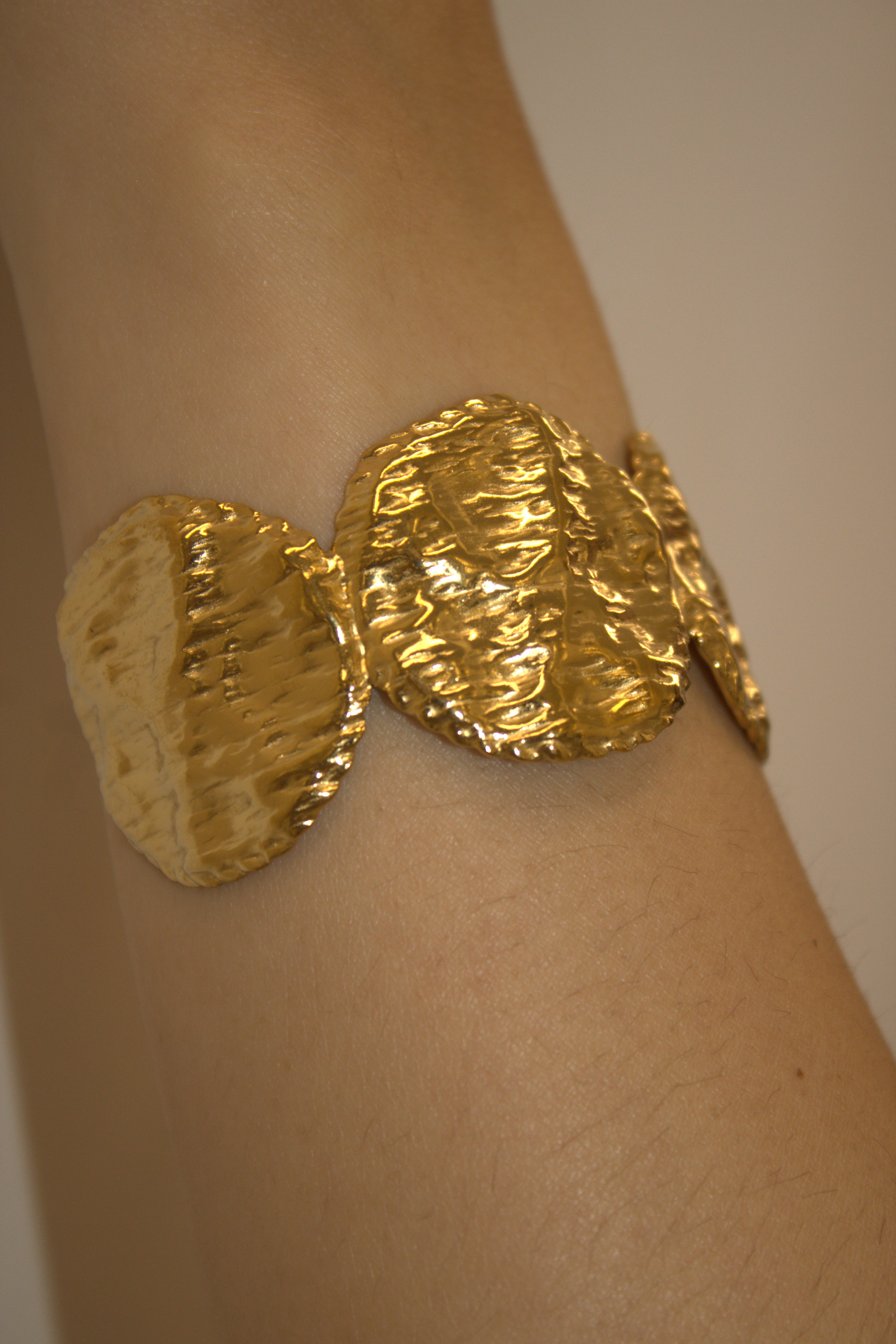 BRACCIALE IN ACCIAIO CERCHI MARTELLATI