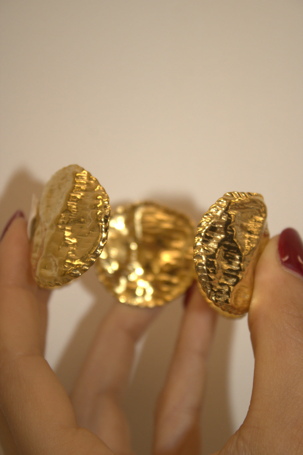 BRACCIALE IN ACCIAIO CERCHI MARTELLATI