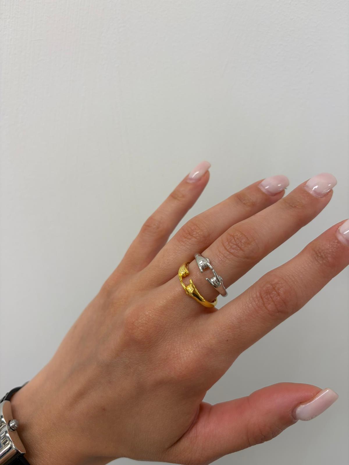 ANELLO IN ARGENTO SCARAMANTICO